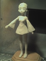 服の形を出しているところ